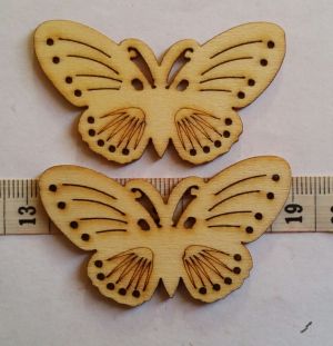 0.20 лв/бр Дървена фигурка - Пеперуда 5см